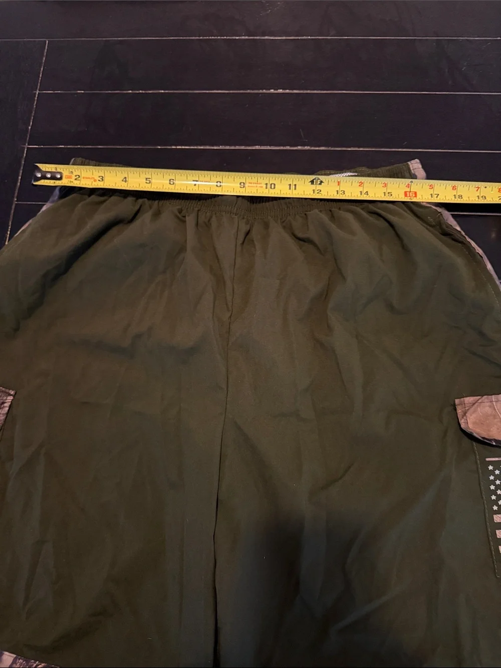 Mossy Oak men’s green / camo swim trunks size XL